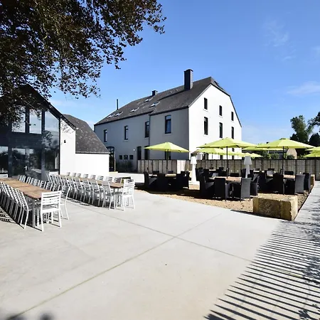 Vakantiehuis Fancy In With Pool House & Indoor Pool