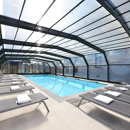 Fancy In With Pool House & Indoor Pool Vakantiehuis Sainte-Cécile